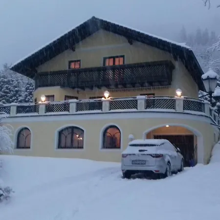 Tauern Haus * אונטרטאורן